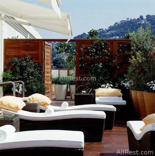 Hotel Martinez 32